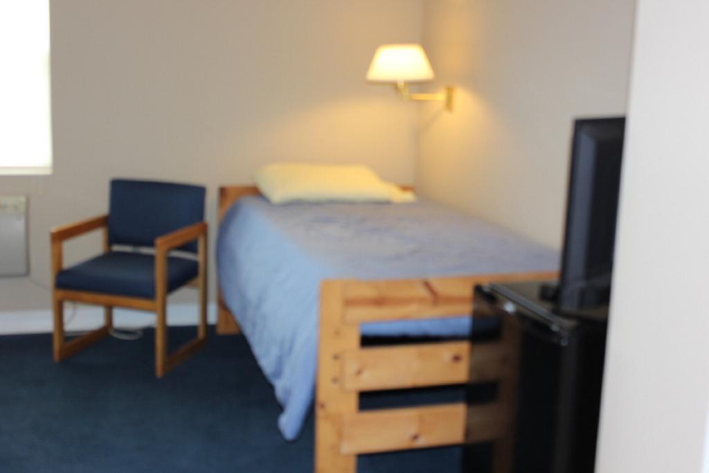Lewiston Hall Hostel Foley Room photo